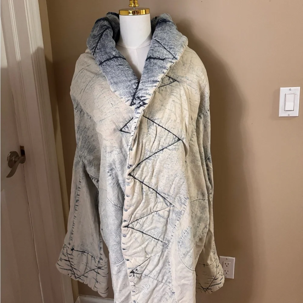 Norma Kamali Blue Denim Quilted Coat - Picture 2 of 4
